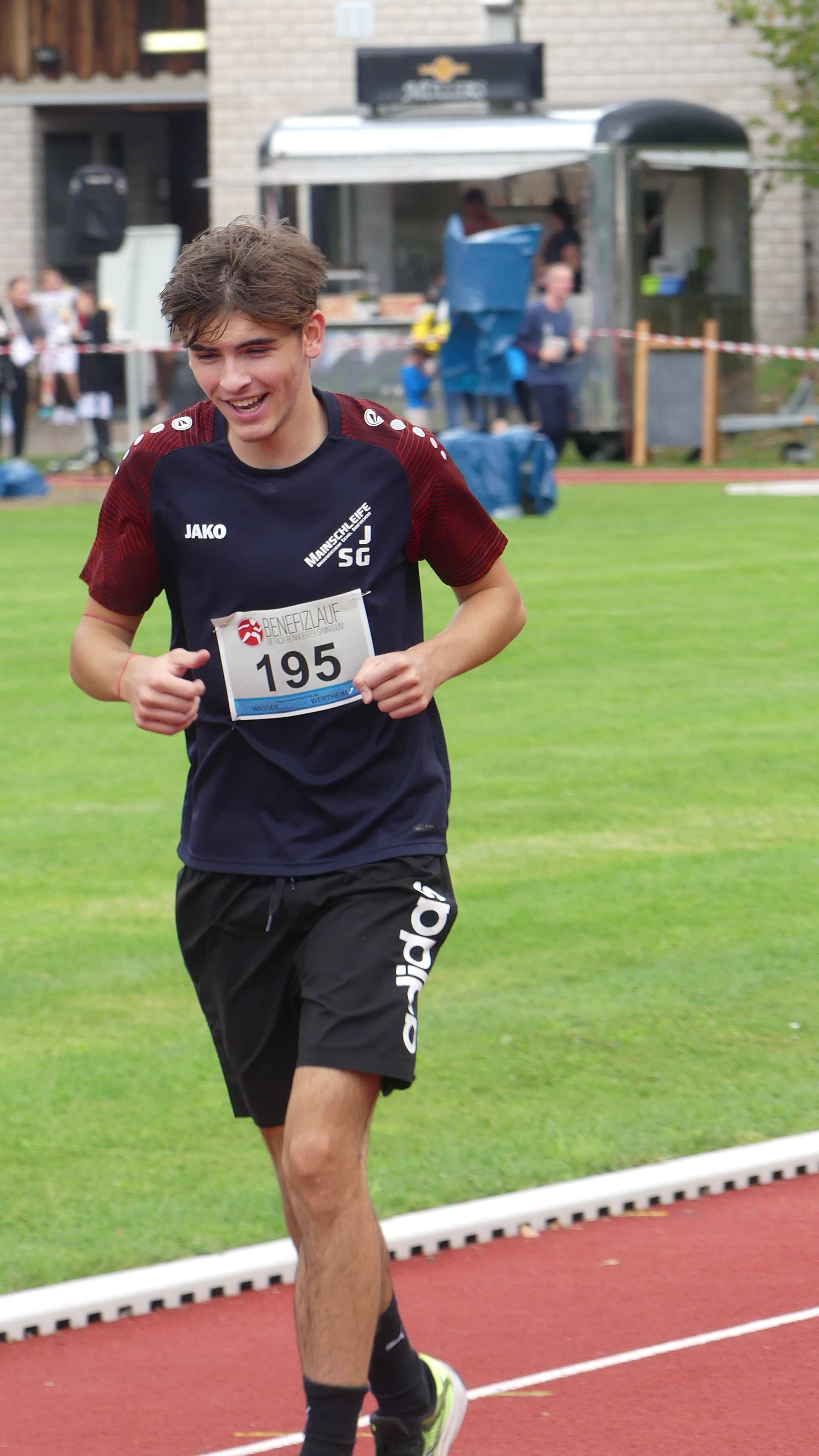 Bild vom 15. Benefizlauf im Jahr 2025. Dies ist das 220. Bild.